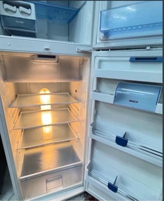 NEVERA DOS PUERTAS BOSCH BLANCO NO FROST