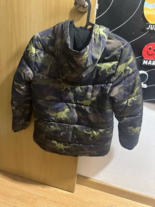 Abrigo Primark Dinosaurios Talla 7-8 Años