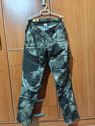 Pantalón camuflaje Solognac Talla M Nuevo