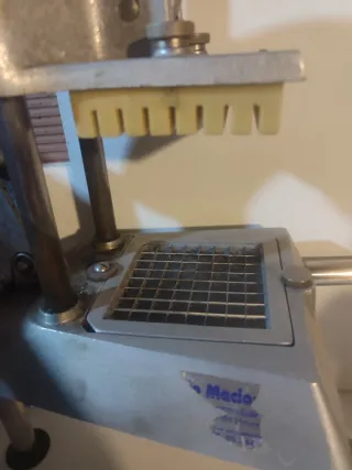 Cortador de patatas industrial