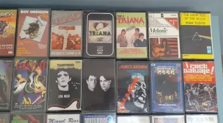 Lote 60 Casetes Nacionales e Internacionales