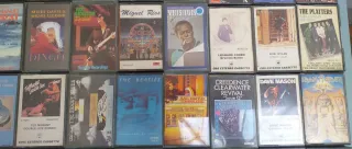 Lote 60 Casetes Nacionales e Internacionales