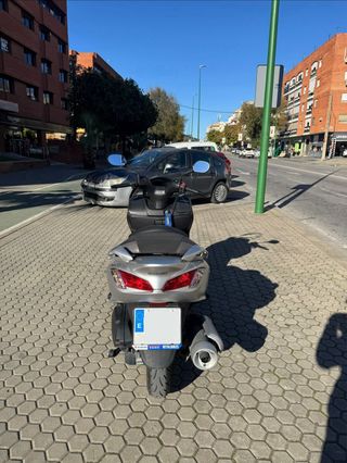 Suzuki Burgman 200cc Maxiscooter