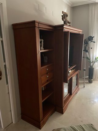 Mueble TV madera cerezo con vitrina