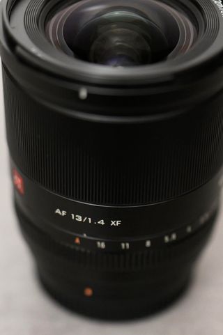 Viltrox 13mm f1.4 AF para Fujifilm montura X