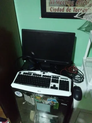 Monitor, Tastiera, Mouse e Cuffie