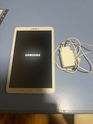 TABLET SAMSUNG TAB E 9’6”