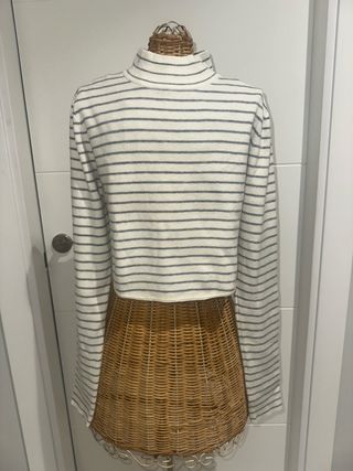 Camiseta de manga larga a rayas