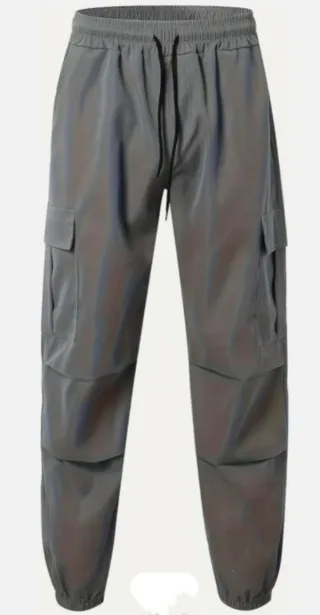 Pantaloni cargo grigi con tasche