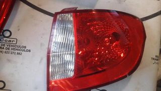 Hyundai 1141253356418 piloto tras der getz 1299179