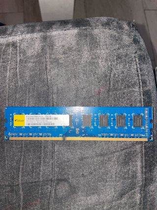 Memoria RAM 2GB DDR3 1600MHz Elixir