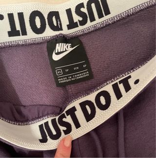 Pantalón chándal Nike mujer morado Talla XS