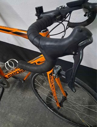 Bicicleta de carretera Megamo R10