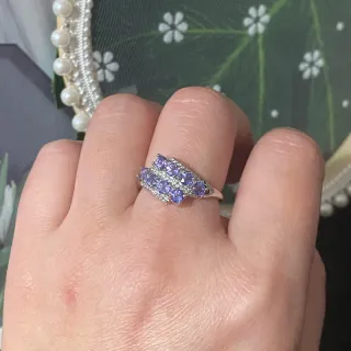 Anillo de Tanzanita natural