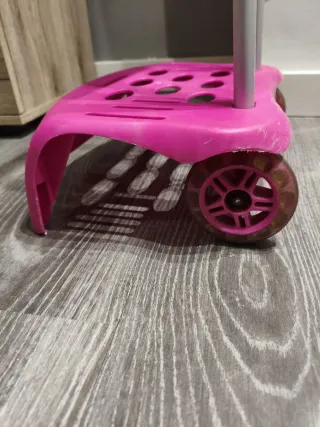 Carrito porta mochilas rosa