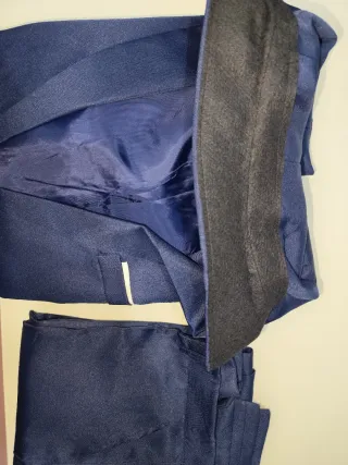 Traje de hombre azul