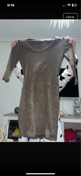 Vestido brillante dorado y plateado