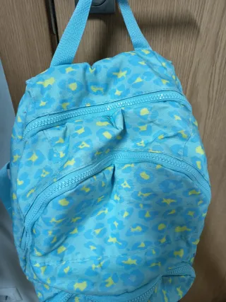 Mochila azul con corazón lentejuelas