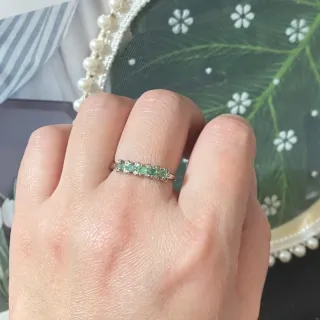 Anillo de Esmeralda natural