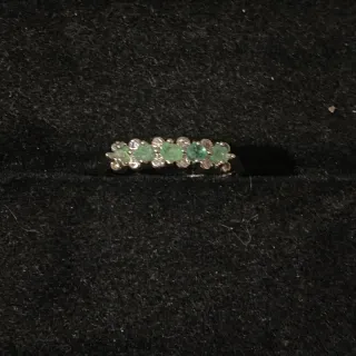 Anillo de Esmeralda natural