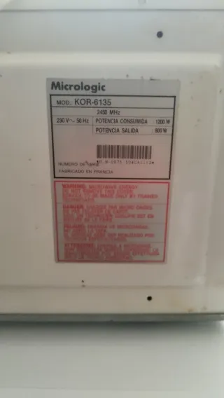 Microondas blanco.