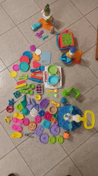 Set Play Doh con oltre 100 accessori