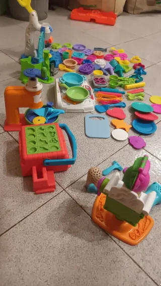 Set Play Doh con oltre 100 accessori