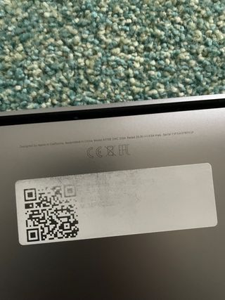 MacBook Pro 2017 non funzionante per ricambi