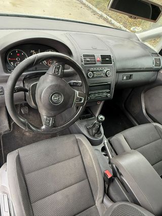 Volkswagen Touran 2012