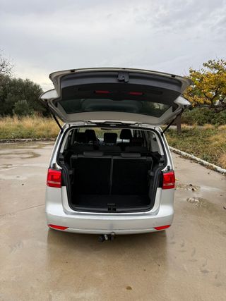 Volkswagen Touran 2012