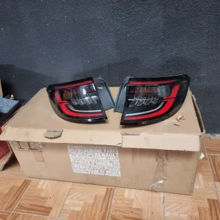 Pilotos Traseros Renault Austral 265502610R 56446R