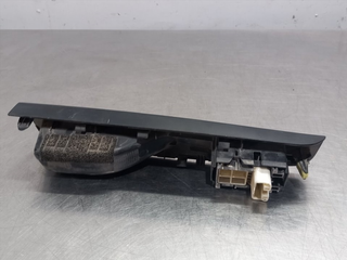 MANDO ELEVALUNAS TRASERO IZQUIERDO TOYOTA YARIS (