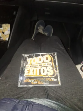 CD TODO EXITOS LOS NUMEROS UNO DEL AÑO
