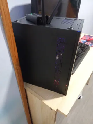 PC Gaming con luces RGB