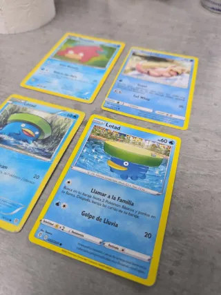 Cartas Pokémon Slowpoke y Lotad