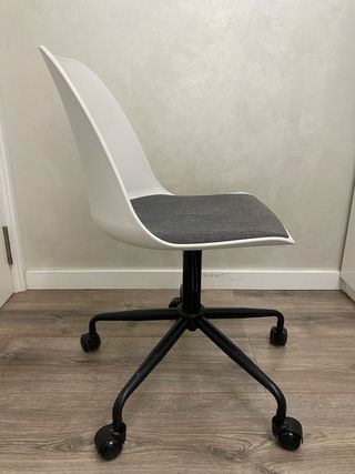 Silla de Escritorio Blanca | Diseño Elegante