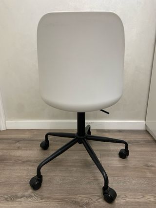 Silla de Escritorio Blanca | Diseño Elegante