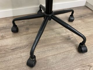 Silla de Escritorio Blanca | Diseño Elegante