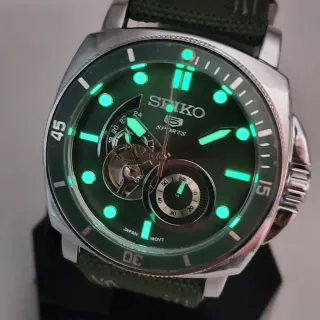 Reloj Seiko 5 Sports Automático