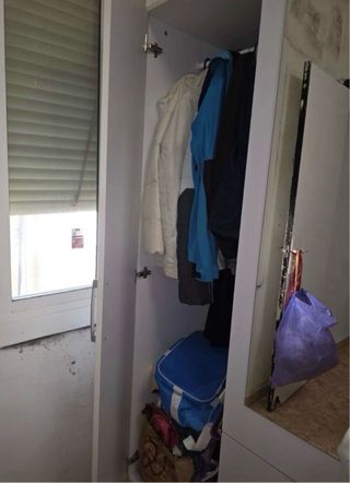 Armario blanco de 4 puertas