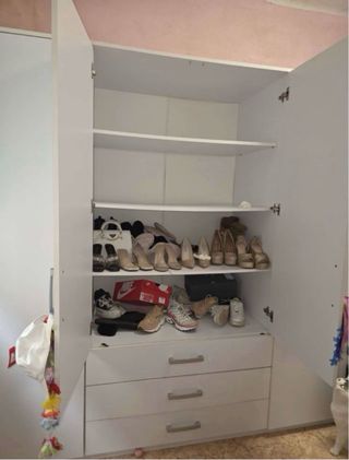 Armario blanco de 4 puertas