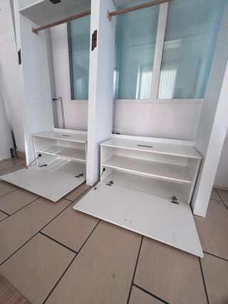 Perchero con balda y baúl