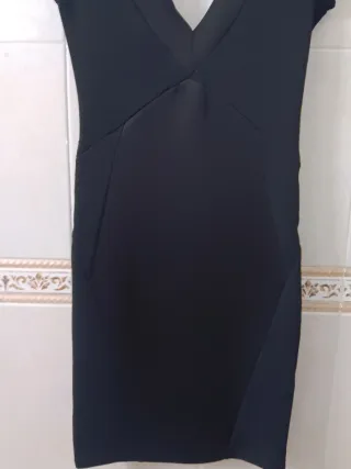 Vestido ajustado negro mujer