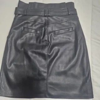 Falda efecto cuero Morgan negra