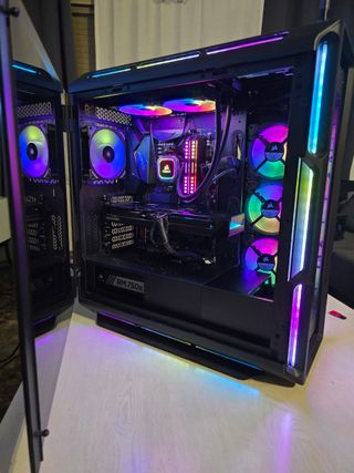 PC Gaming Ryzen 7 5800X3D, RX 9070, 32GB RAM