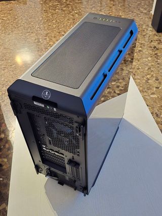 PC Gaming Ryzen 7 5800X3D, RX 9070, 32GB RAM