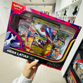 Caja Pokémon Mega Latias EX TCG (Inglés)