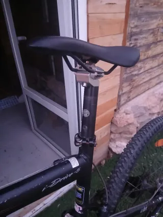 Bicicleta de Montaña GT Doble Suspensión