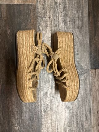 Sandalias romanas de cuerdas