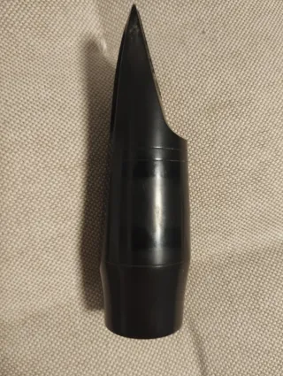 Vandoren A35 para saxo alto.